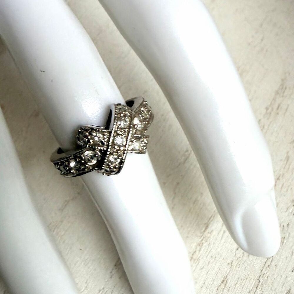 Vintage Silver Crossover Ring